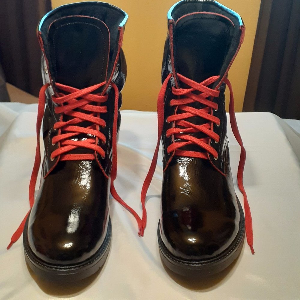 ❄❄COLD WEATHER SPECIALS....EDGY BLACK & RED PATENT LEATHER BOOTIE